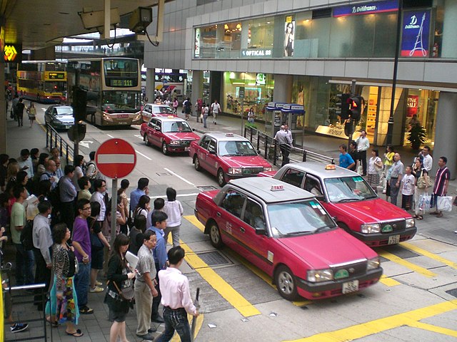 香港交通監管的灰色地帶：的士業界的自發行動引發深思