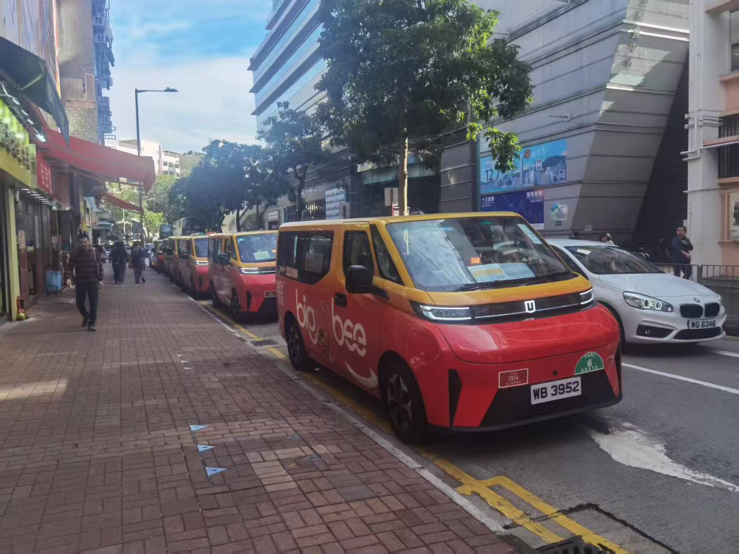 大火無情, 人間有愛; 愛心車隊的士 義載災民 服務事跡